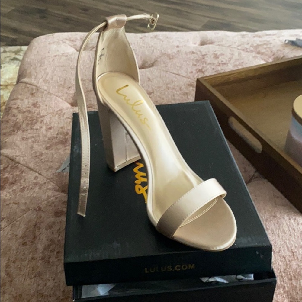Lulu’s champagne heels